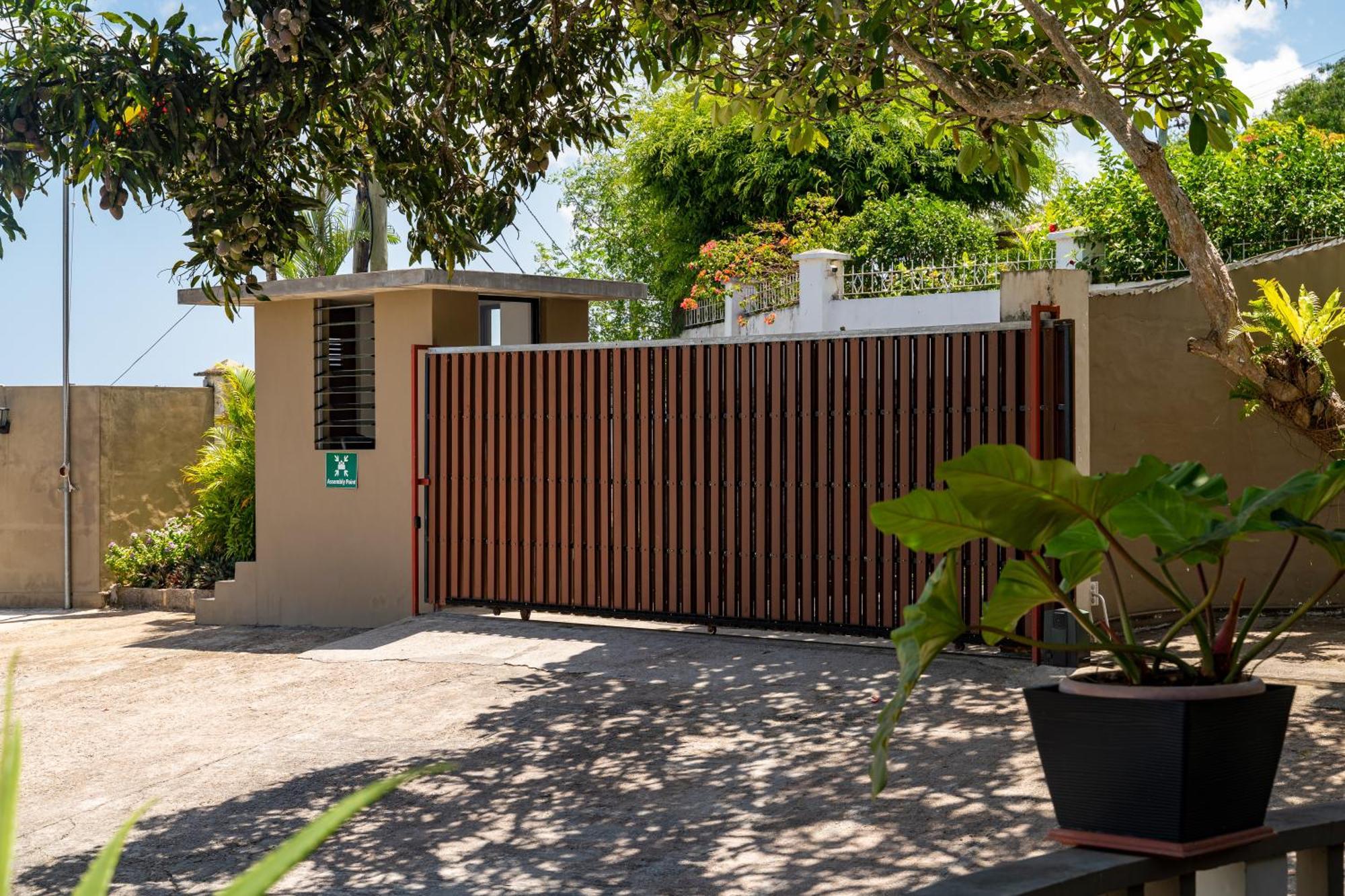 ויקטוריה The Ridge Residence מראה חיצוני תמונה